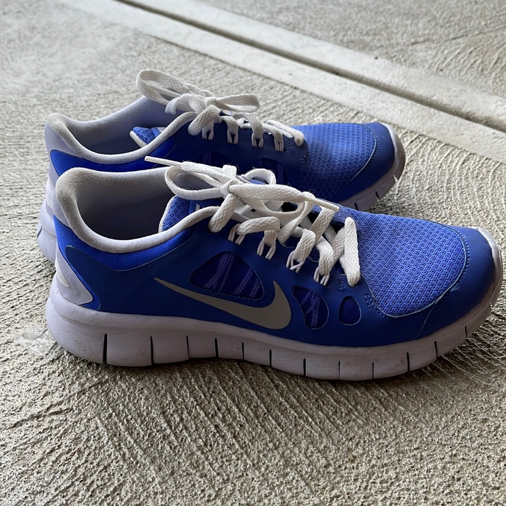 Nike Running Shoes. Youth 4.5 (US)